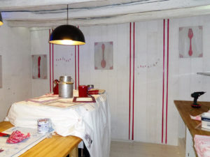 chantal-dupetit-artiste-peinture-decoration-interieure-particuliers-cuisine-couverts